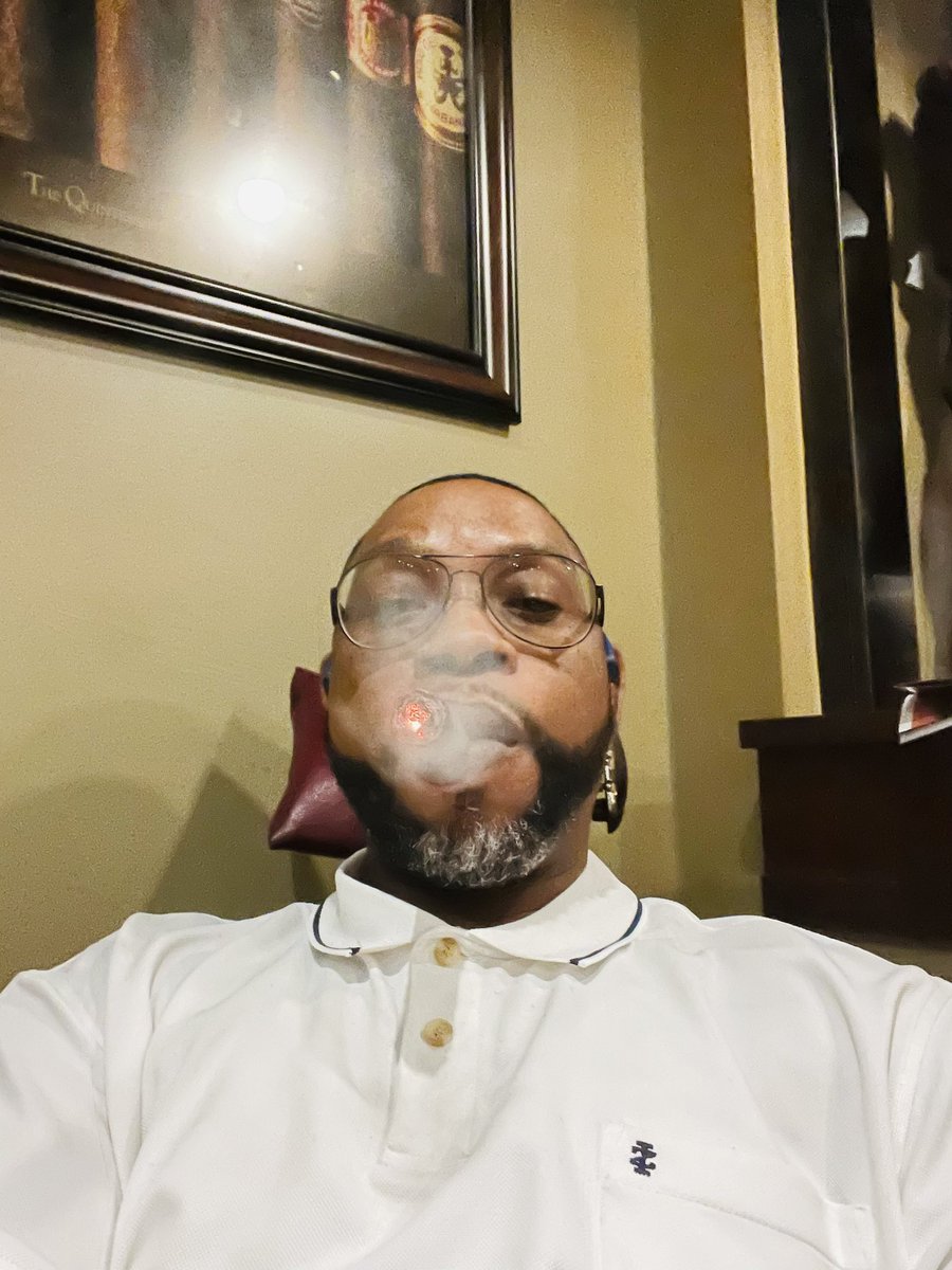 leafgarrett's tweet photo. Enjoying life one step @ a time https://t.co/flURYj5YHh