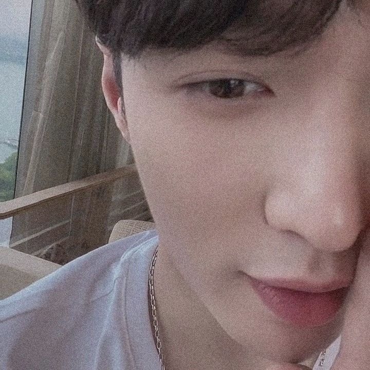 lay_c107's tweet photo. ずっとずっと幸せでいてね 🐑💭♥
#CaptainLAYDay https://t.co/Fwb297RYGQ