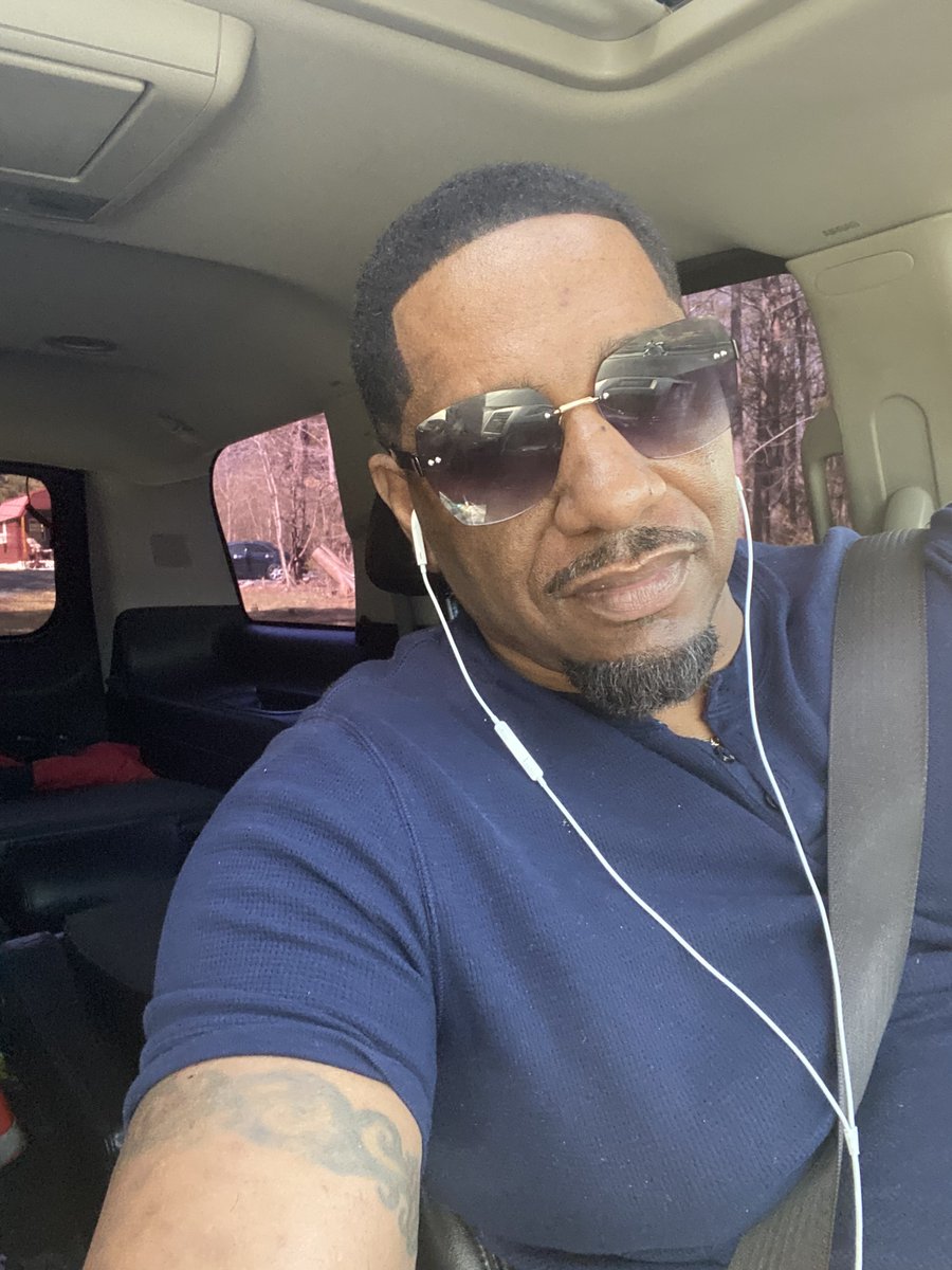 Excited about this new music! #LeE’ #workinghard #newsingle #enroute