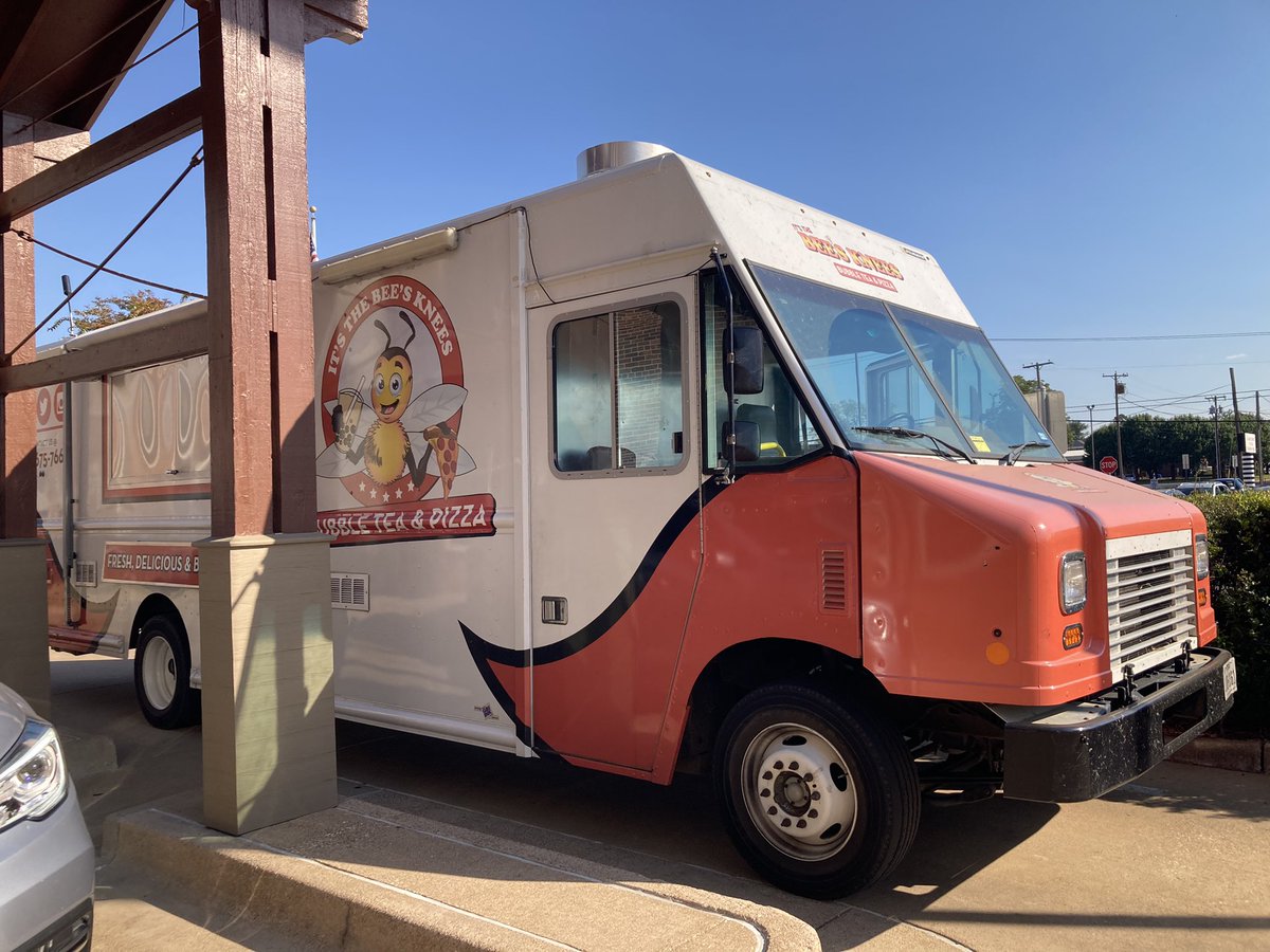 5th Grade Book Food Truck Expo is parked in the <a href="/CaldwellTISD/">Caldwell Arts Academy</a> Library! Come on out and join to see some awesome projects and eat at a real food truck! <a href="/TylerISD/">Tyler ISD 🏛</a> @tylerisdlearn #TylerISDLibraries Big Thanks to <a href="/jolainlamott/">Jolain LaMott, MLS</a>