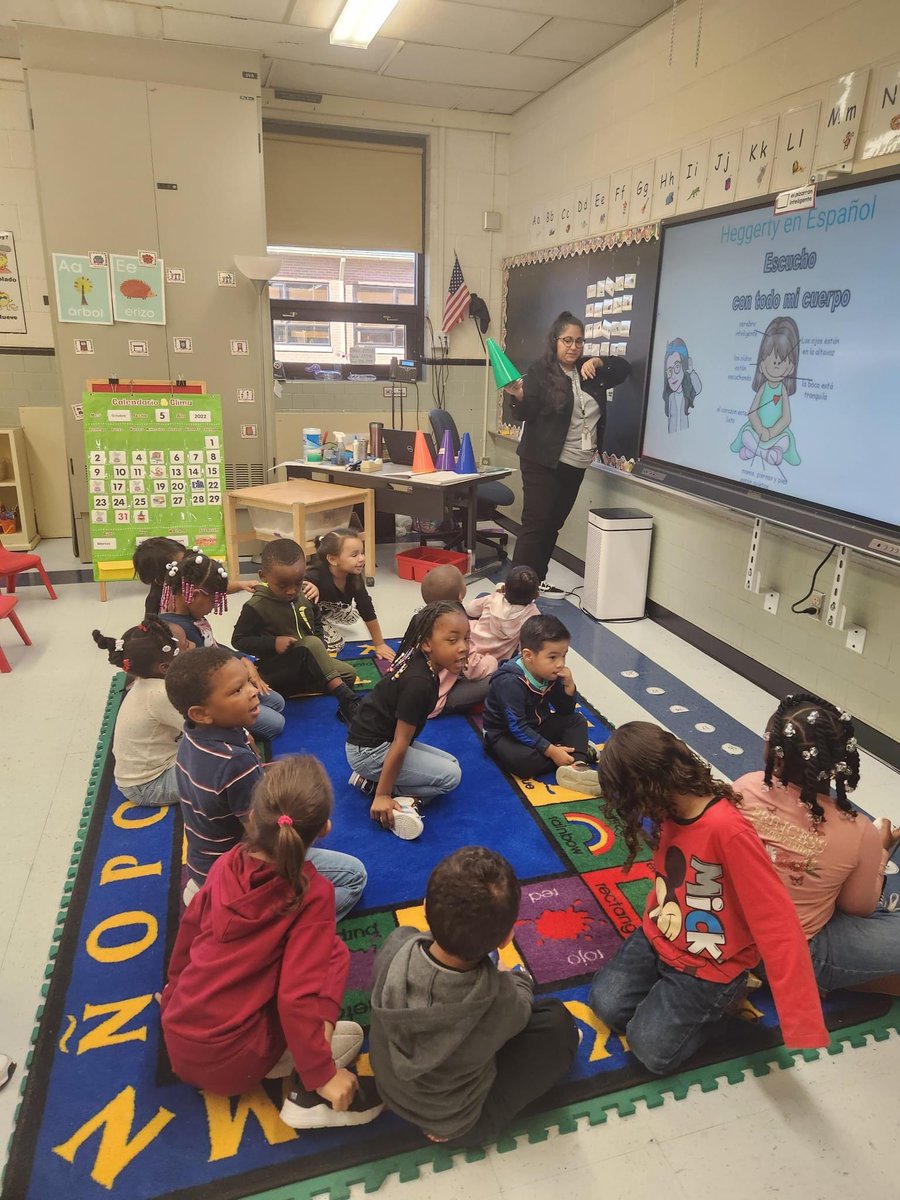 We had the best visit today from the DoDEA and CyberSTEAM team visiting our little ones, even including our Dual-Language classrooms! Here are some of the wonderful things they saw! #prekrocks #NNPSProud