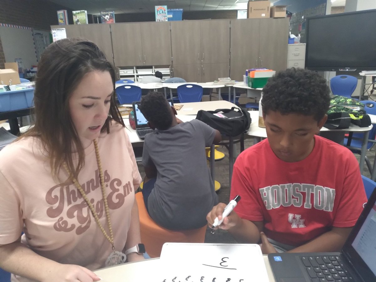 Shout out to <a href="/misstrue1123/">ms.true</a> for believing in her students who need that extra help and going out of the way to help prepare them to be successful and confident learners! #5thgraderocks <a href="/HorneElementary/">Horne Elementary</a>