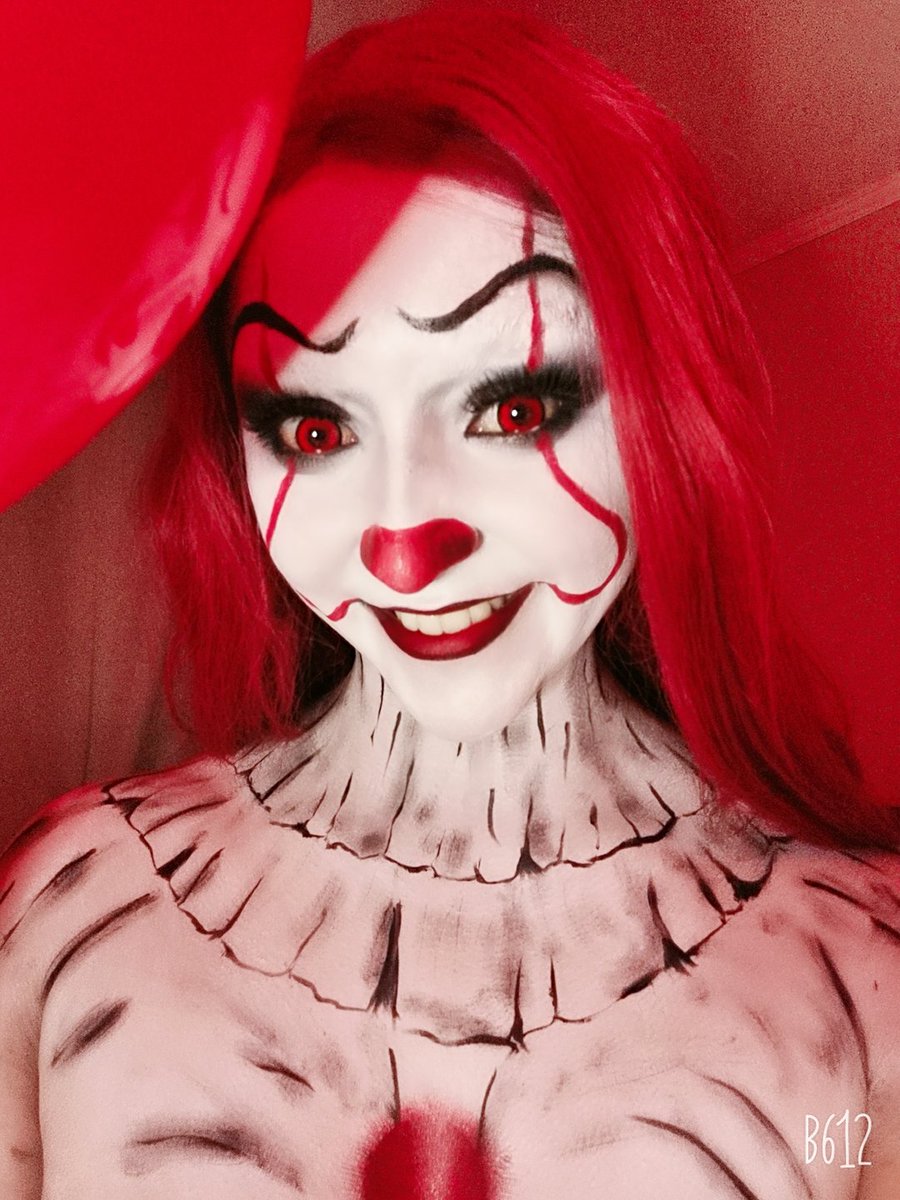 laurasonika's tweet photo. 🎈🔪Todos flotan 🔪🎈
#pennywise #pennywisemakeup #pennywiseglam #pennywisecosplay #terror #Octubre #31oct #todosflotan #payaso #it https://t.co/BeUy91nAhw