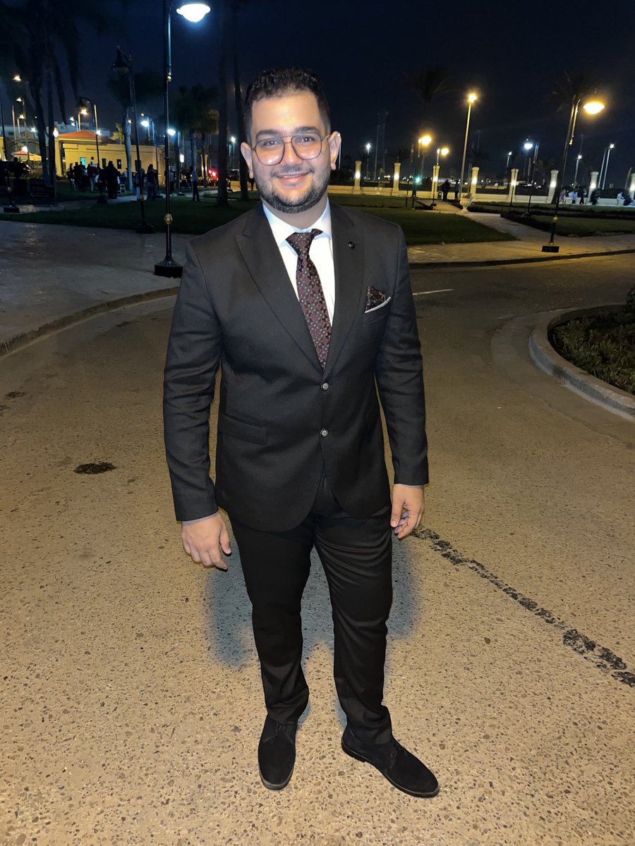 mohamedabodia's tweet photo. I believed I could, so I did. #finally_graduated #msa_graduate #msa_cs #msa ๐ https://t.co/mPvk0cS0yL
