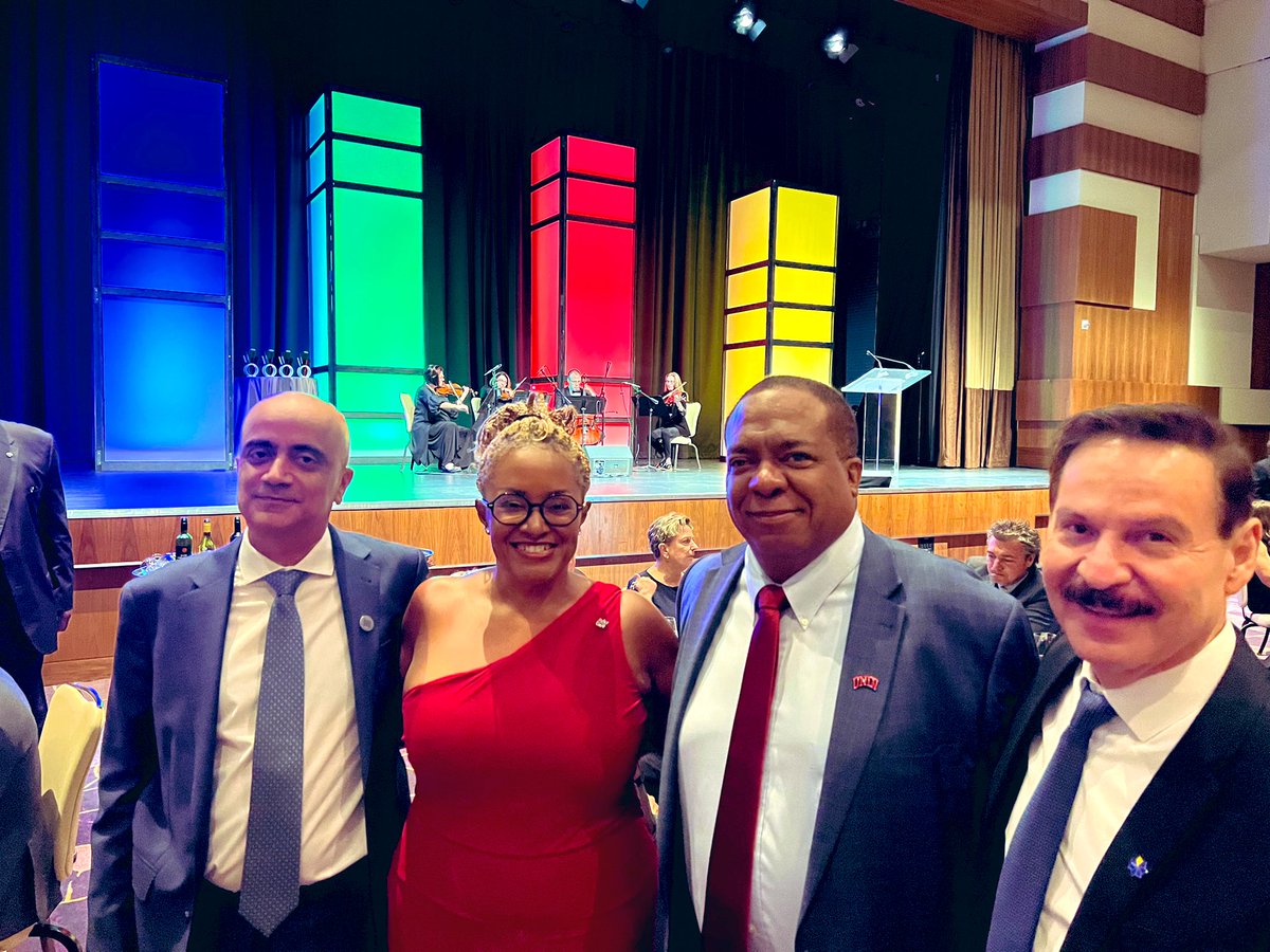 DrCJBrooks's tweet photo. Celebrating great strides in economic development with Southern NV higher education institutions at the core of all efforts! Thank you @LVGEA for your partnership! @FedericoZarag11  @unlv_oed @unlv_president @DrPollard_NSC  @ayejayruiz @KumudAcharya @TBower702 @LopezLasater https://t.co/x3uALPRPMa