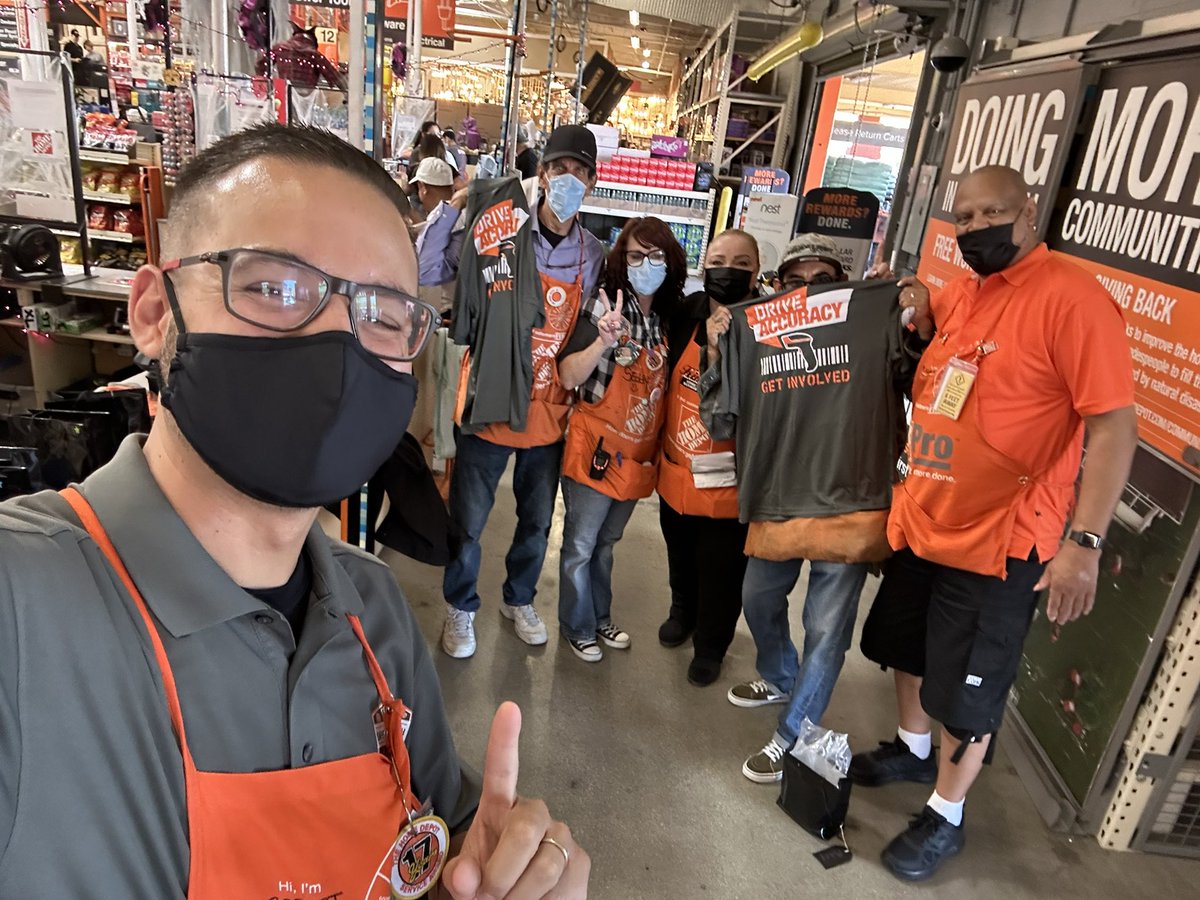 **Cashier Appreciation Month** It’s time to thank all our Frontline associates for everything they do. Truly amazing the things our associates do for the La Mirada Family <a href="/juanitaajackson/">Juanita Jackson</a> @Mary_0684