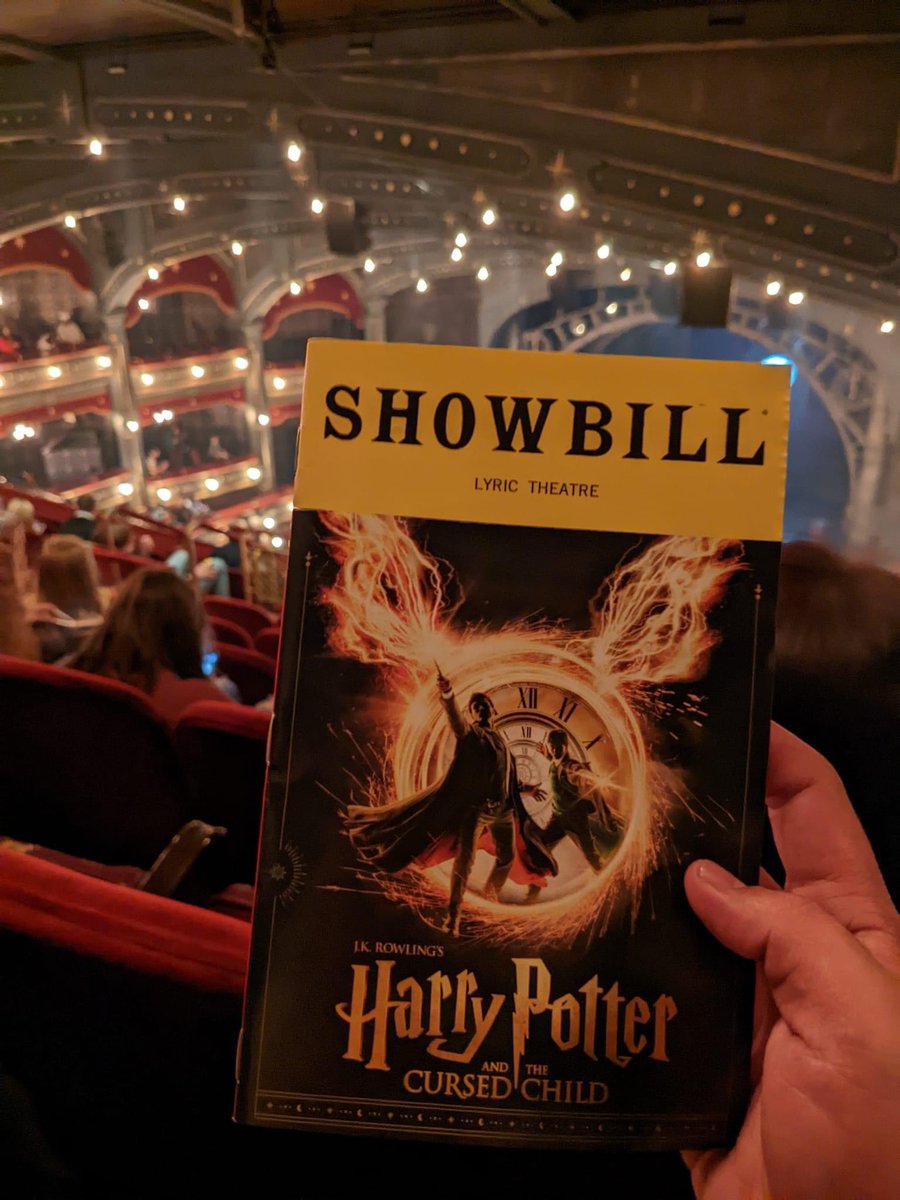 alfcalingacion's tweet photo. It's time to believe in magic again! 🪄

Spell-binding magic and performance! Thank you, Harry Potter and the Cursed Child. #WhenInNewYork https://t.co/JxSWt3HUkx