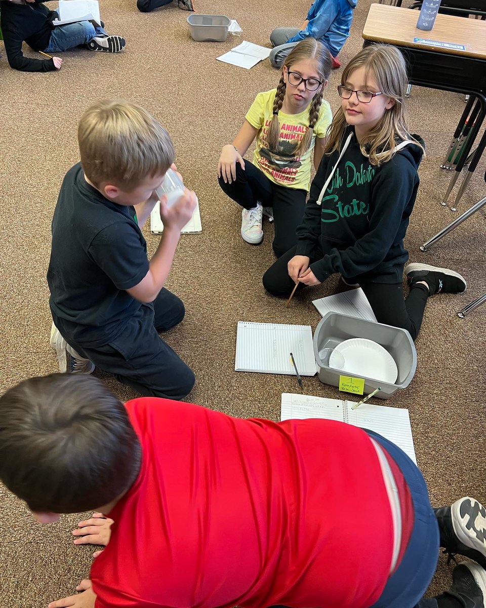 MrEs34Class2021's tweet photo. Today we studied Granite and Conglomerate rocks. We tumbled our own rocks and learned how weathering forms and shapes rocks. #scienceisfun #vikingpride #scientists https://t.co/CxqbEaLnmx