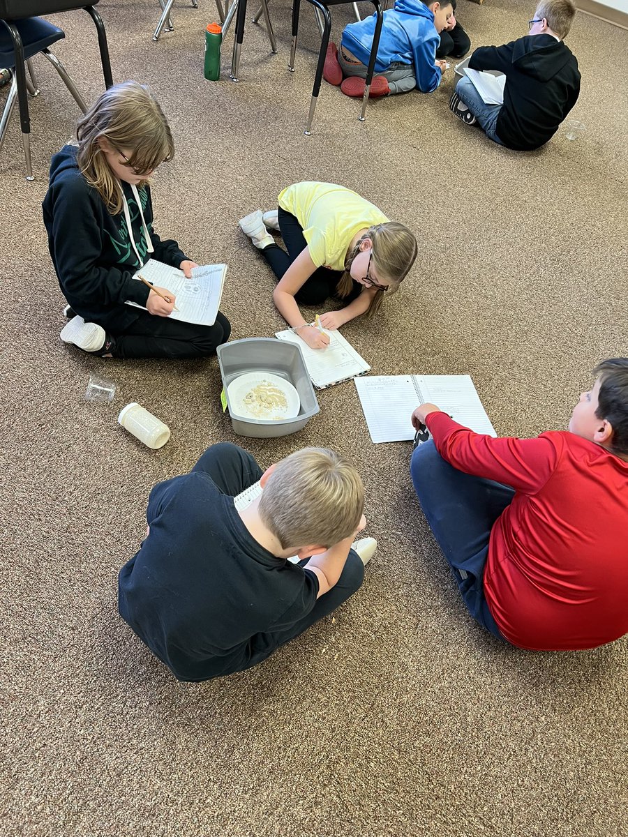 MrEs34Class2021's tweet photo. Today we studied Granite and Conglomerate rocks. We tumbled our own rocks and learned how weathering forms and shapes rocks. #scienceisfun #vikingpride #scientists https://t.co/CxqbEaLnmx