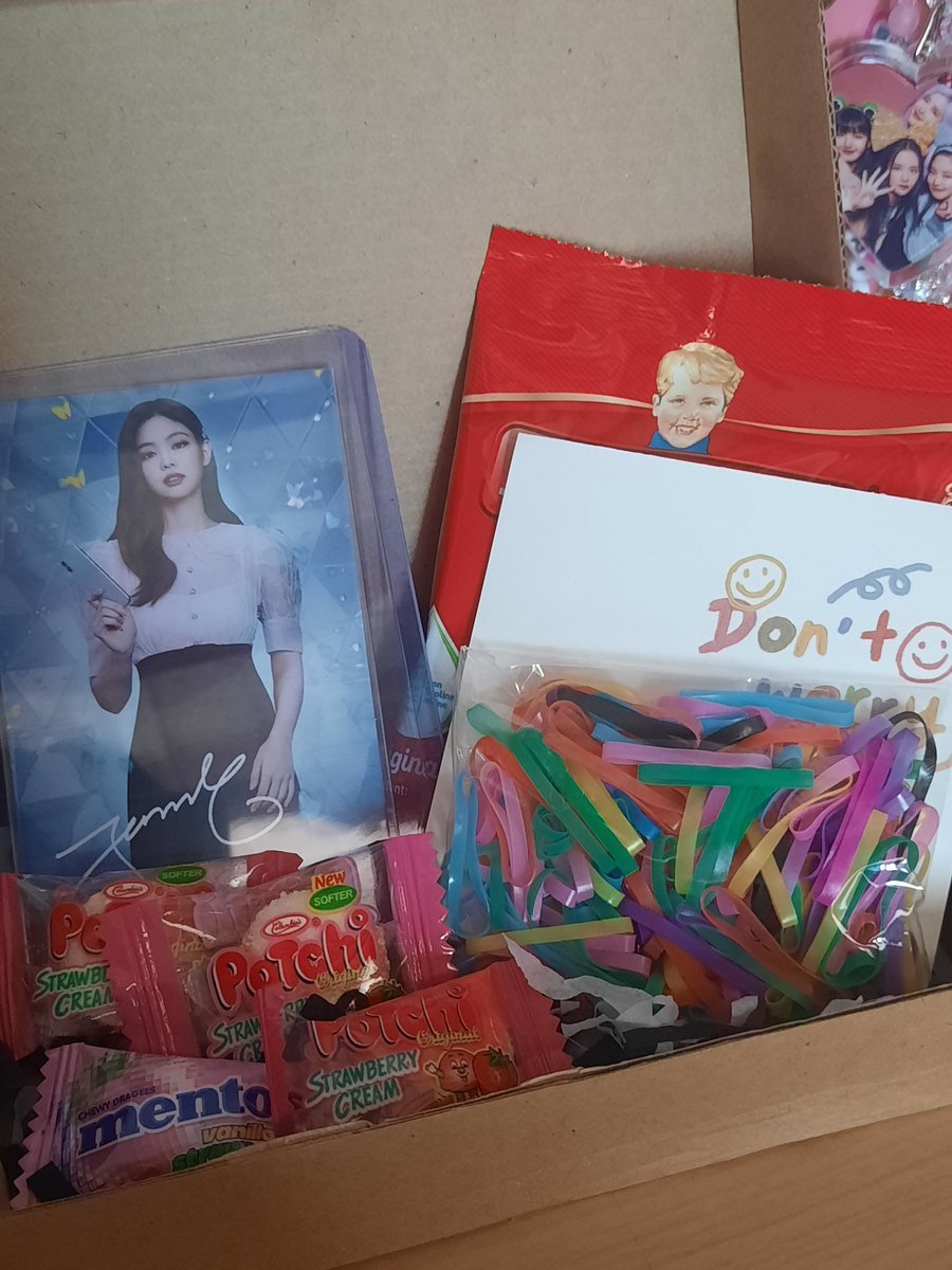 jenspace_'s tweet photo. Hii! @haulsjy jennie arrived safely tysm andaming freebies๐ญ Thankyouuuuu! #ientnx https://t.co/xuYbSDE7g3