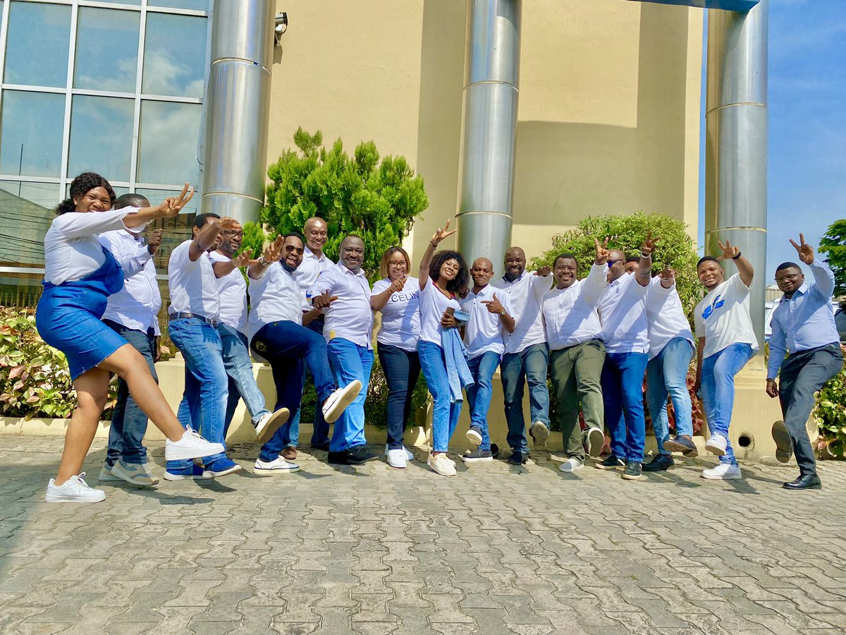 Sayo_sleek_'s tweet photo. How our Internal Audit team at @fidelitybankplc celebrated Day 4 of #CustomerServiceWeek2022 #CelebrateService #TeamAudit https://t.co/7YDcX0RWLS