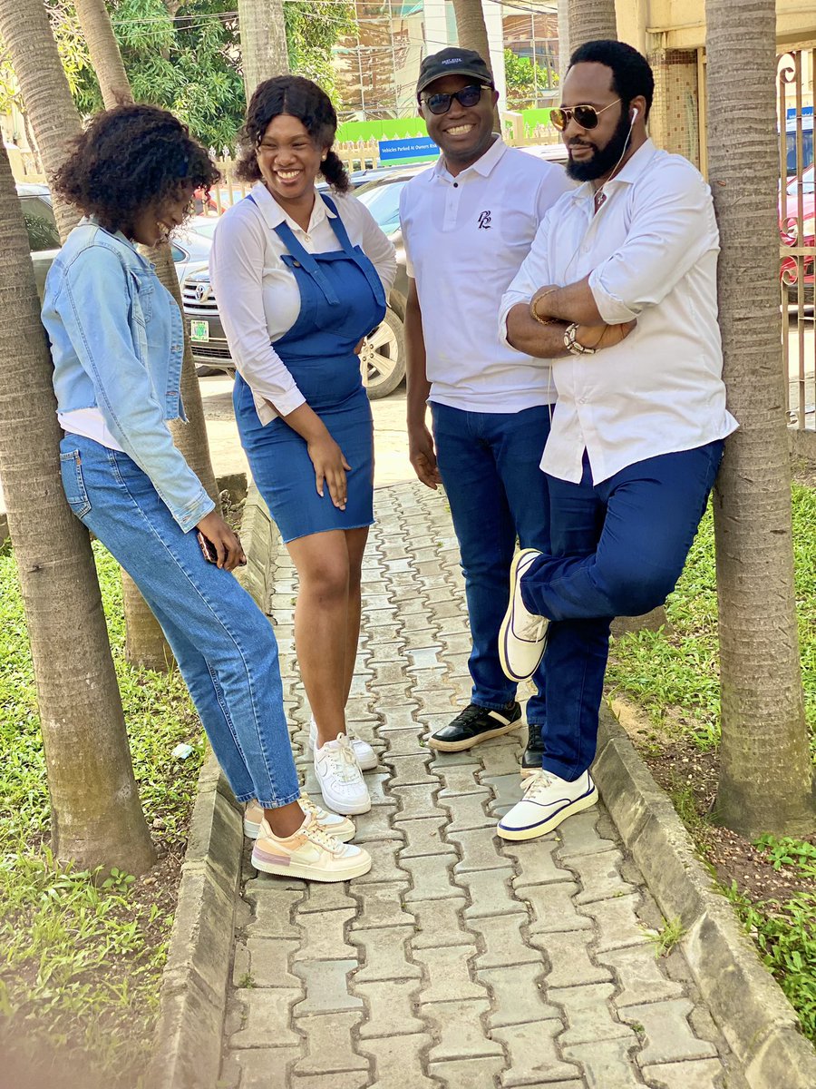 Sayo_sleek_'s tweet photo. How our Internal Audit team at @fidelitybankplc celebrated Day 4 of #CustomerServiceWeek2022 #CelebrateService #TeamAudit https://t.co/7YDcX0RWLS