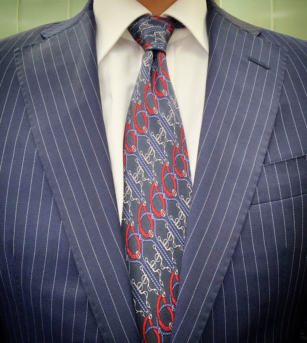 akira_tanaka_10's tweet photo. 今日は会合に出なければならないので、珍しくスーツです👔
#tomorrowland #arnys https://t.co/yX8QVFpi3u