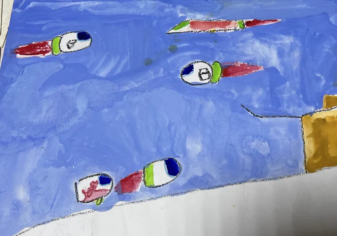 ←小学2年生の頃に描いた絵  28歳でデザインしたグリコのおもちゃ→ 
