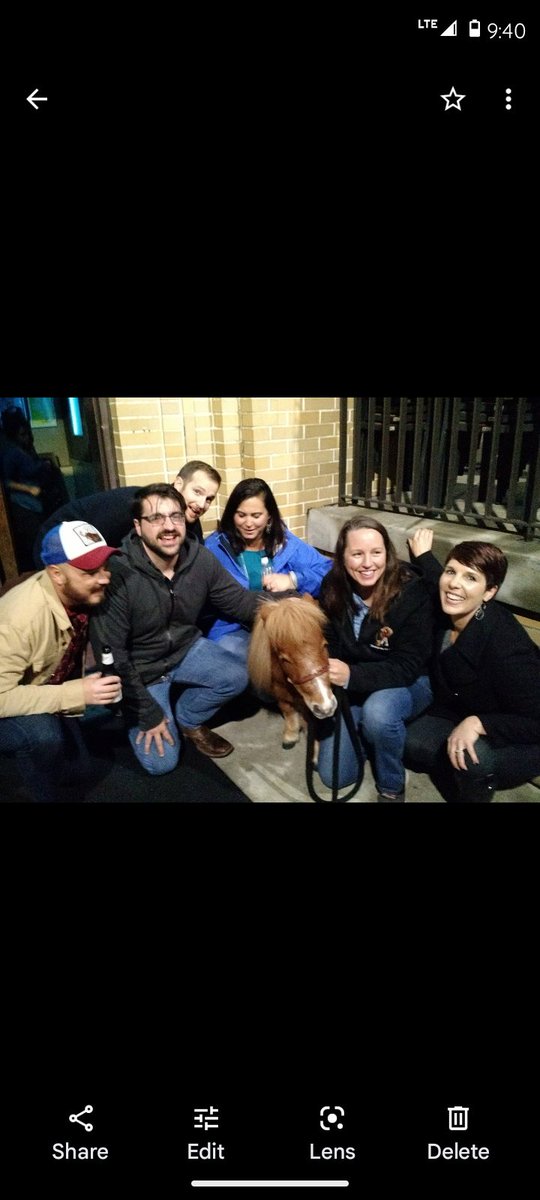 Laura Winter tweet media