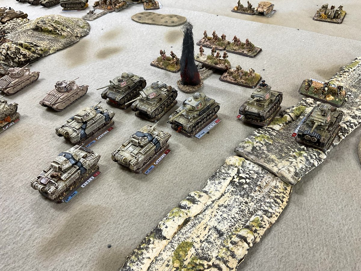 Oldwargamer's tweet photo. #Panzers and #crusaders battle it out. 
##earlywar #15mm #WWII #wargaming #wargames #wargamer #tobruk https://t.co/2ra15QojNp