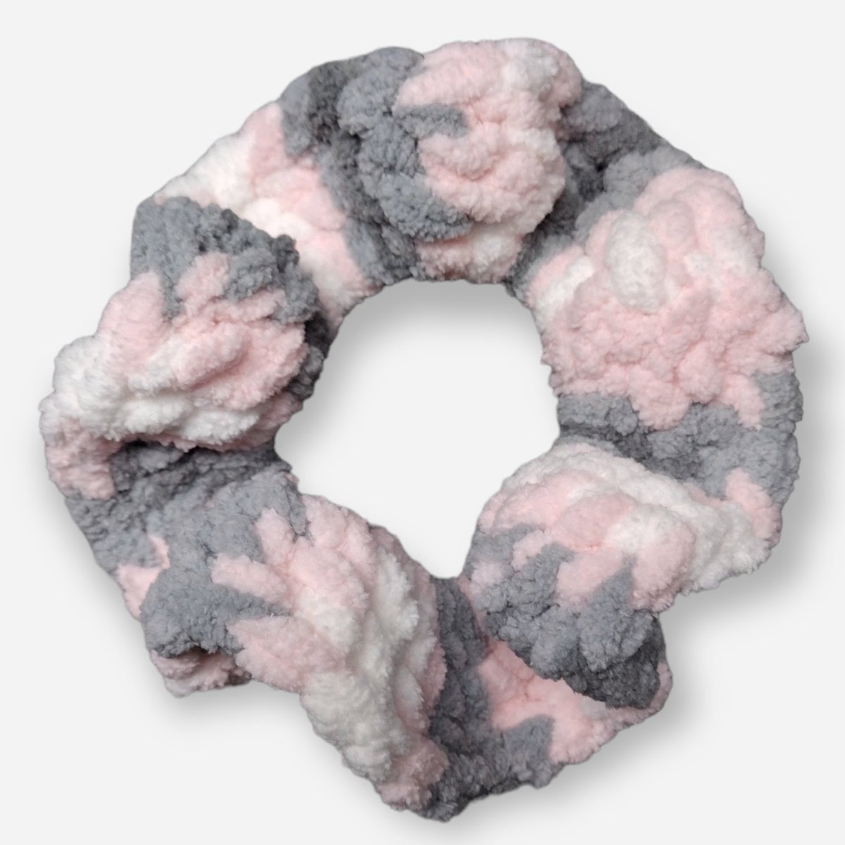 handmadebynina's tweet photo. New SUPER Chunky Scrunchies! These 3 new super soft, super chunky crochet scrunchies just went live in my online store!
https://t.co/8NHf7ERYaN

#scrunchies #handmade #yarnlovers #crochet #smallbusiness #giftideas #hollidayshopping #thickhair #longhair #bunhairstyles #curlyhair https://t.co/YAQjC0uSg4
