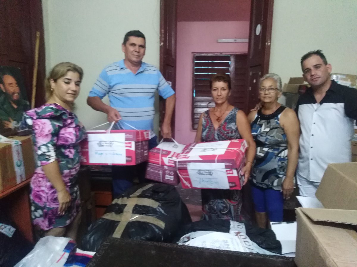 CalderonPineiro's tweet photo. Dirección Provincial de Educación en #CiegodeAvila dona medios para los afectados en la provincia de Pinar del Río. #FuerzaPinar #LatirAvileño #Cuba @IzquierdoAlons1 @TomsAlexisMart1 https://t.co/0NJhGtZ1Na