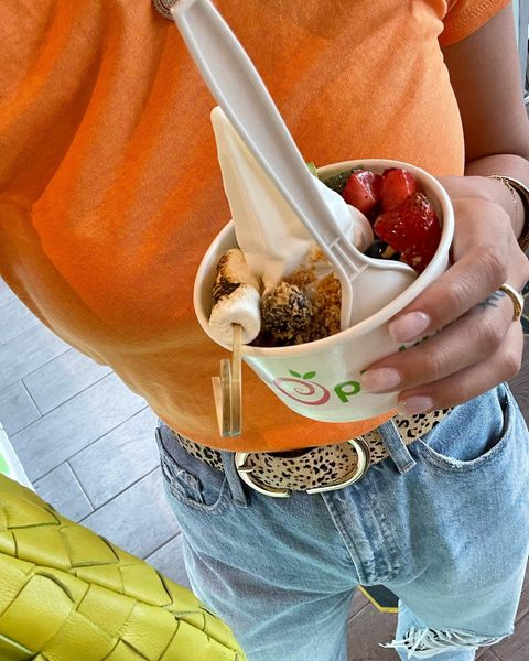 Healthy living 🍊🍓🍌