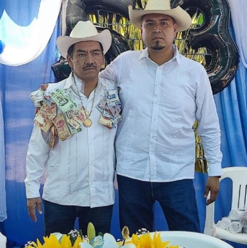 Ruiz12719's tweet photo. Un abrazo al cielo amigo Juanito, difícil de creerlo. #Totoloapan #Guerrero https://t.co/D5GldXAo1V