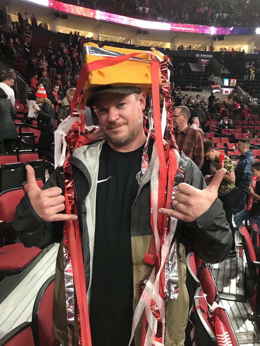 SocialSkyNet's tweet photo. @borderlinefemme Go Pack Go!!! https://t.co/rfrsxZAvrW