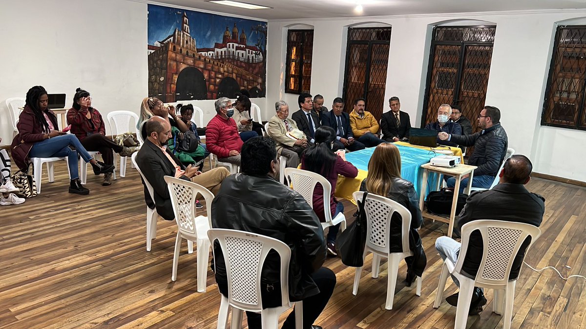 MarioVCastroQ's tweet photo. El trabajo en equipo nos llevará a lograr grandes proyectos en beneficio de los cuencanos.
Porque lo nuestro es compromiso, compañeros candidatos al Concejo Cantonal.
Juntos siempre #GenteDeBarrio
#MarioContigo
@contigocuenk104 https://t.co/cpCMYGdMlG