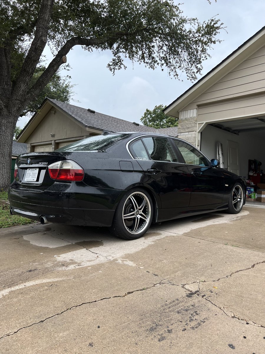 Dhawks18's tweet photo. Back on my project car shit…just waiting on another shipment of parts 👌🏾 https://t.co/m3gLyznY4R