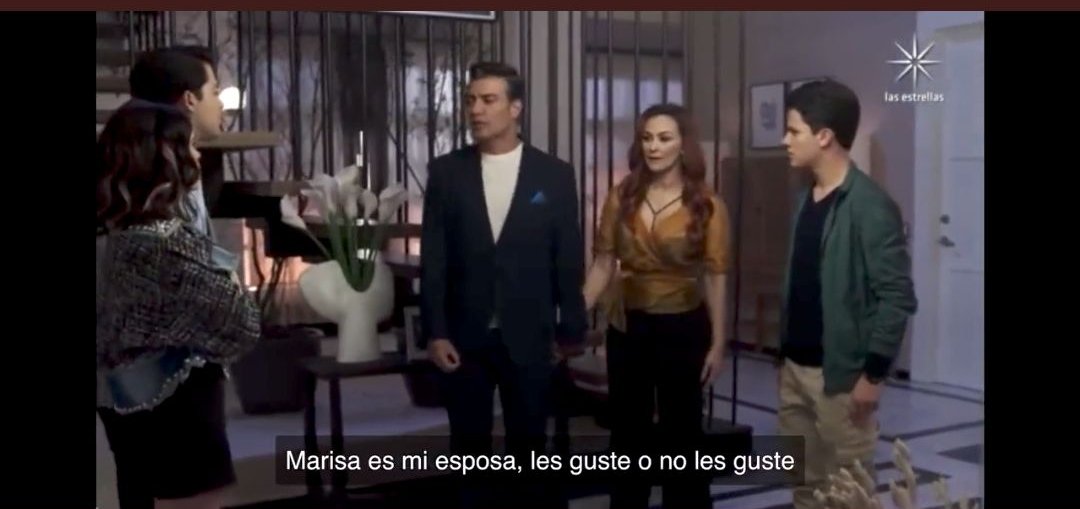 OrneHoyer's tweet photo. #Estaban @andrespalacios1 les dice a sus hijos que #Marcia #María es su esposa y se queda les guste o no
#LaMadrastra https://t.co/N4nQ5oP3RR