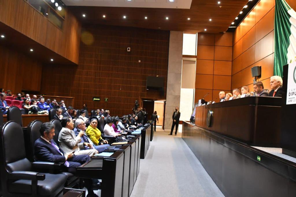 CienciaTecInn's tweet photo. Realizamos la primera mesa del foro El futuro de las finanzas digitales con el Procurador de Hidalgo @SNietoCastillo, Consejera del @INEMexico @C_Humphrey_J, @vidallerenas, Jorge Pellicer, vicepresidente de Supervisión de Banca de @cnbvmx y Víctor Carreón Investigador de
@CIDE_MX https://t.co/iAiiM12Xu4