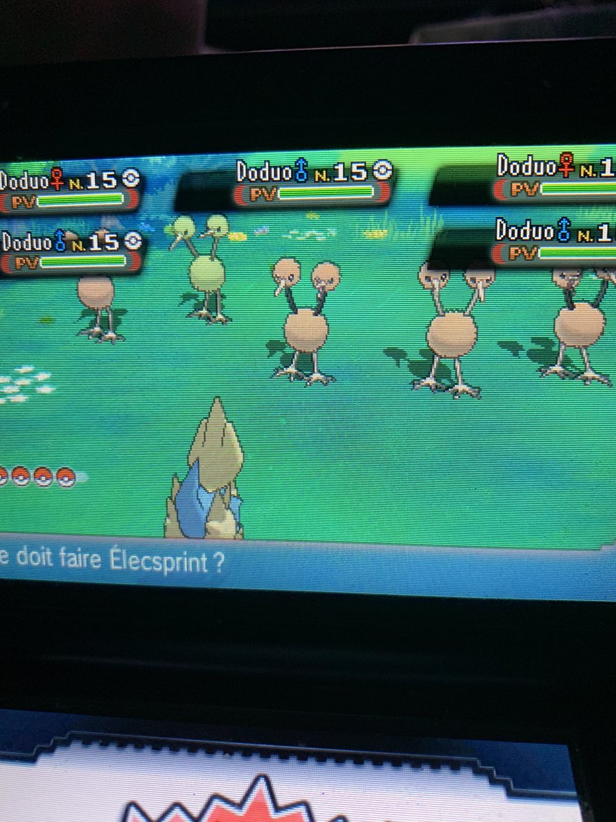 rift619's tweet photo. 374 ème shiny de la collection obtenu en 718 hordes ! https://t.co/7P9GzH2s5b