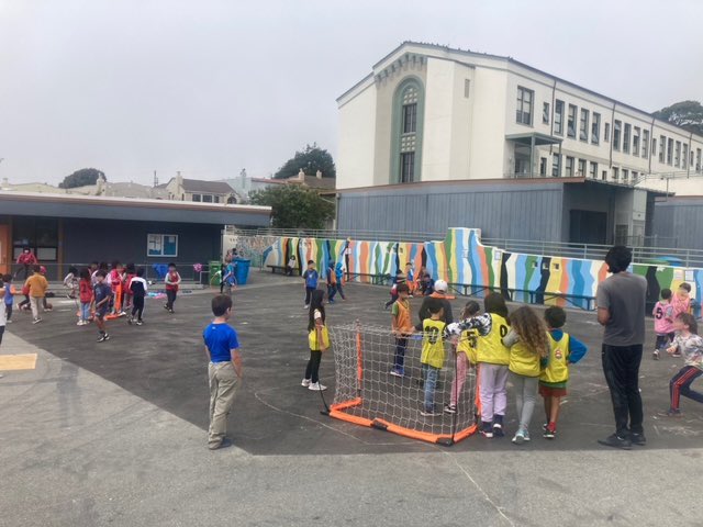 Henry Wong☮️ tweet media