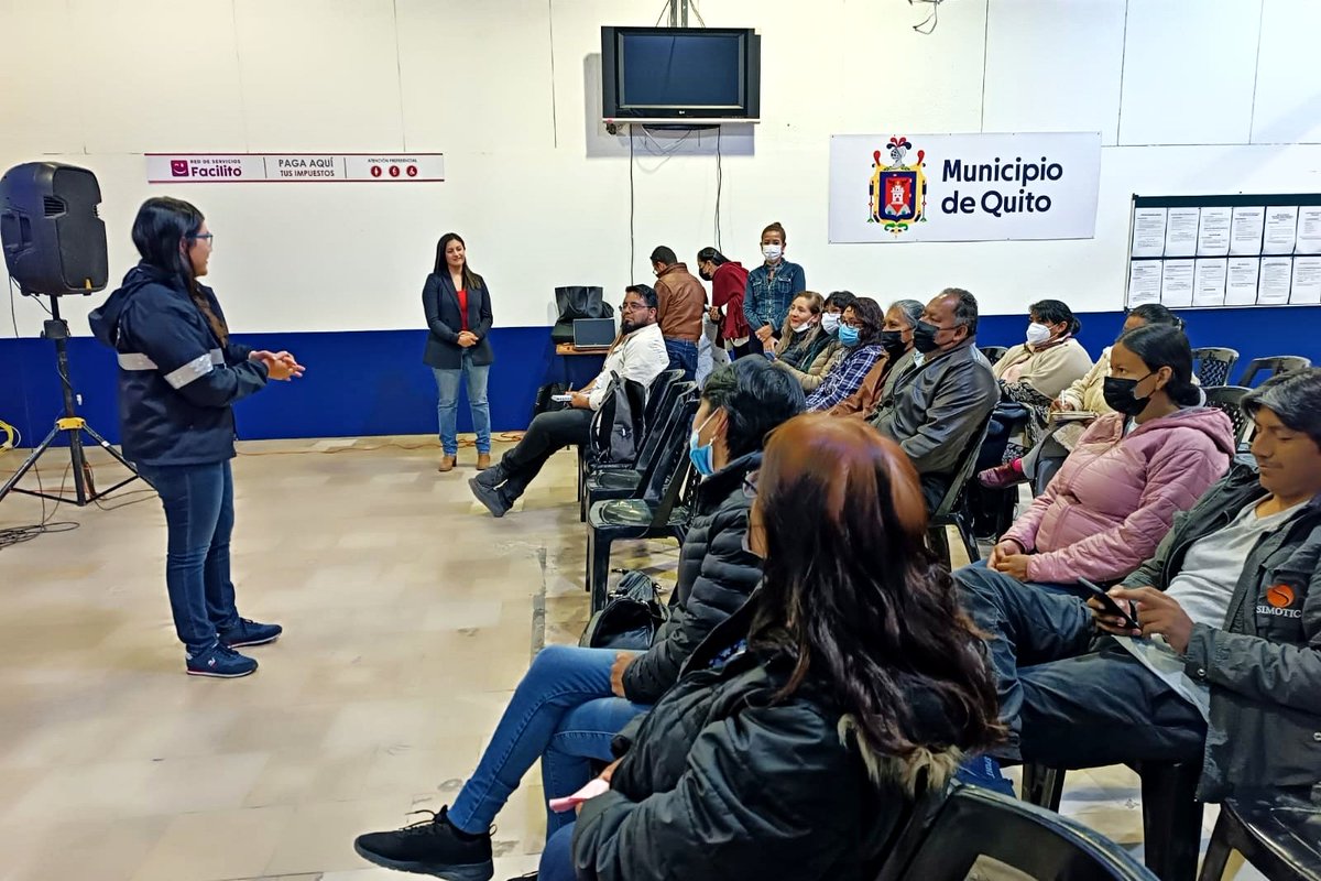 ZonalEspejo's tweet photo. Este jueves 6 de octubre en el Hall de la @ZonalEspejo se realiza la reunión de  'Límites de parroquias' con representantes de los barrios del Comité del Pueblo, que son parte de las Administraciones Zonales La Delicia y Eugenio Espejo. 

Construimos un #QuitoParaVivir https://t.co/aHdZ3v0aUr