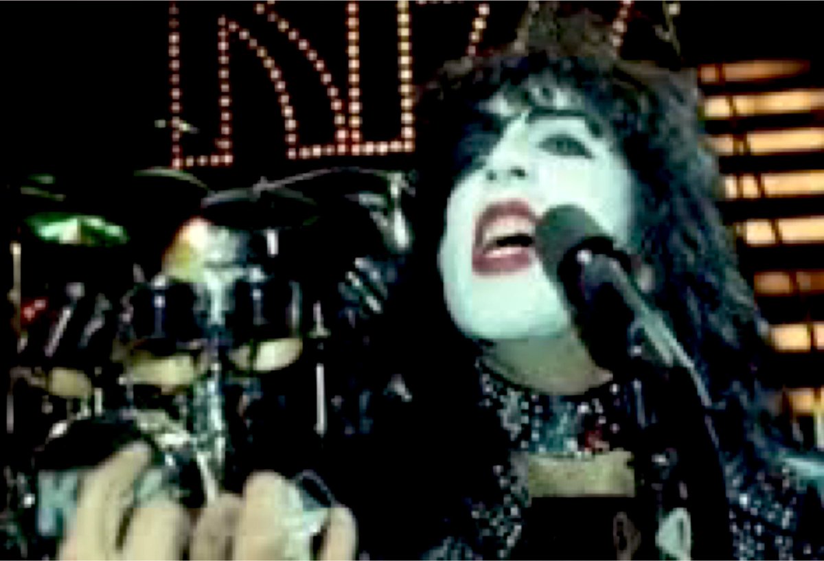ssikfandk's tweet photo. “It’s time for everyone to listen good
We’re taking all we can stand
You’ve got the power to rip down these walls
Its in the palm of your hand
RIP RIP,RIP & DESTROY!
U know the hrs getting late
Rip rip Rip & Destroy break it down & seal your fate!”
#Kisstory 78 #KMTPOTP #EvilPaul https://t.co/60SFliAEHY