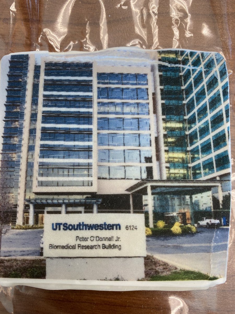 lisagardner01's tweet photo. Dedication & tour of brand new Peter O’Donnell Jr. Biomedical Research Building today! WOW! Potential #gradstudents and #postdocs take note - apply now to @UTSWGradSchool or specific @UTSWBrain @UTSWNeurosci @UTSWNews ! https://t.co/33fkeiVJtH