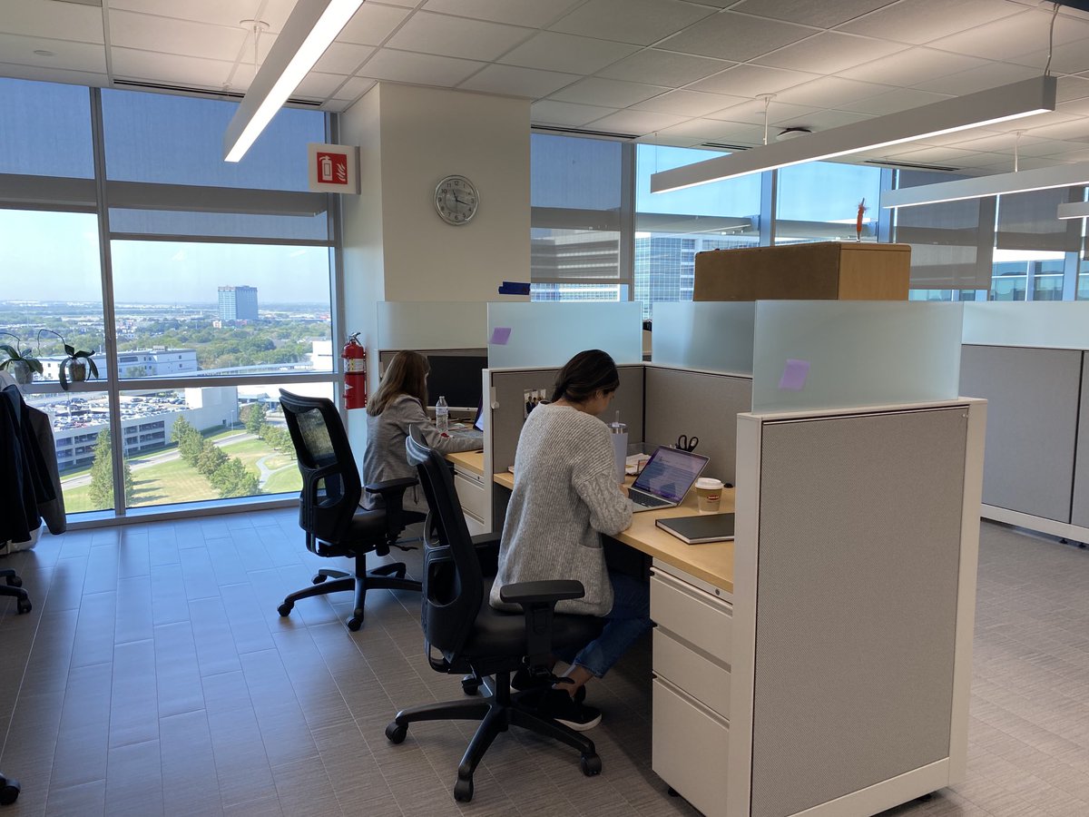 lisagardner01's tweet photo. Dedication & tour of brand new Peter O’Donnell Jr. Biomedical Research Building today! WOW! Potential #gradstudents and #postdocs take note - apply now to @UTSWGradSchool or specific @UTSWBrain @UTSWNeurosci @UTSWNews ! https://t.co/33fkeiVJtH