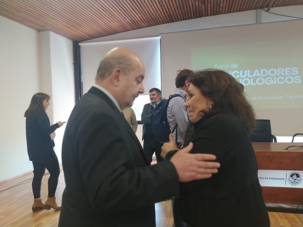 👉🏻 La UNLP puso en marcha el primer Foro de Vinculadores Tecnológicos de la Universidad. Un espacio que buscará dar respuesta a la creciente demanda respecto a la transferencia del conocimiento, la producción y las empresas de base tecnológica.