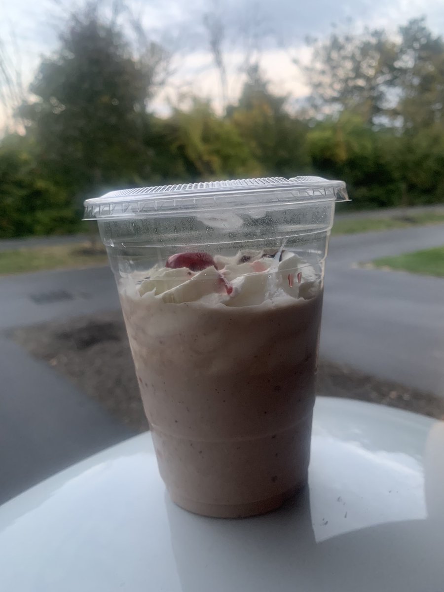 dvogues's tweet photo. @CMRColumbus pretty light fill on the shake. Trying to tell me something?  Promise I’ll go to gym if you fill it up. https://t.co/p8d32sqNlM