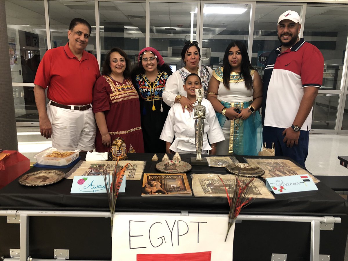 KISD_Academy's tweet photo. Great turnout for our first ever Multicultural Family Night! #CelebrateKISD https://t.co/WUdKHhjkhr
