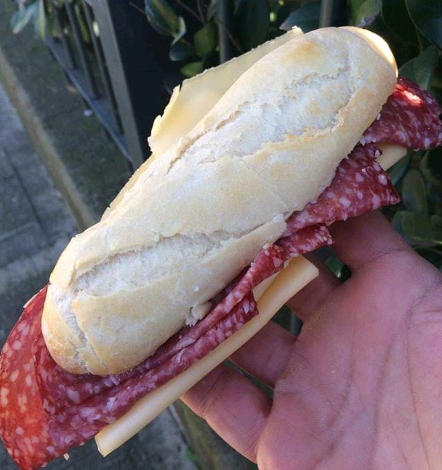 elcosodelapizza's tweet photo. Si te defino te limito. https://t.co/GSGhfv2ISV
