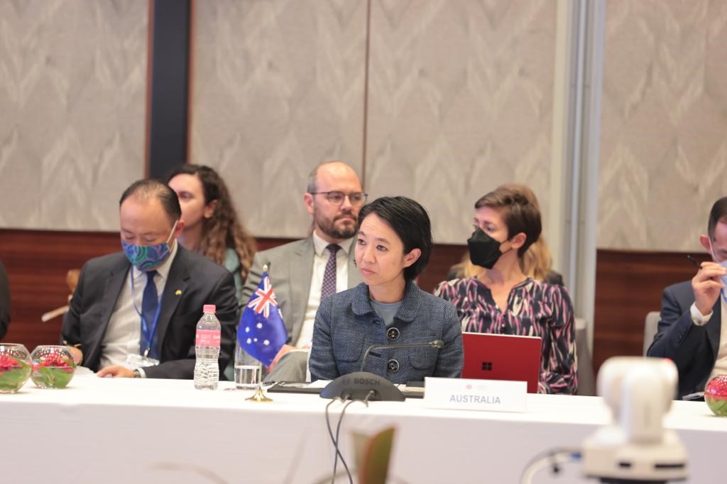 AusASEANEAS's tweet photo. Honoured to participate in my first East Asia Summit Senior Officials’ Meeting to discuss political and strategic challenges facing the region. I reiterated Australia's strong support for @ASEAN, #ASEAN-led institutions &amp; the ASEAN Outlook on the #IndoPacific. https://t.co/YARbn1APiW