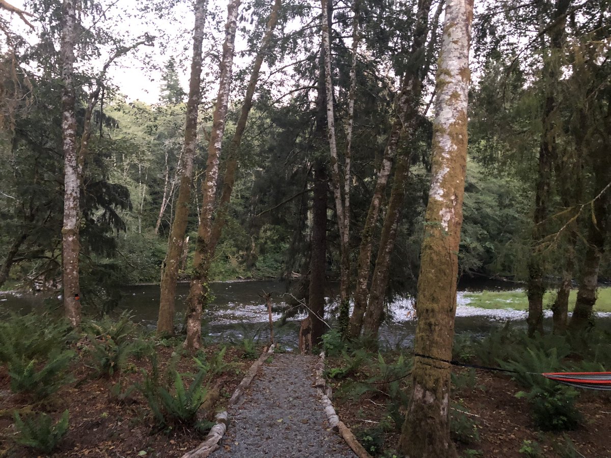 MRBImpact's tweet photo. This was my view all week from the place I was staying while working w/a very remote Critical Access Hospital. The people I met & had the privilege to spend x w/are the truest example of #PowerOfRural. We must protect programs that resource #RuralHealth. #SaveRural 🏥 https://t.co/4MlsdReOzu