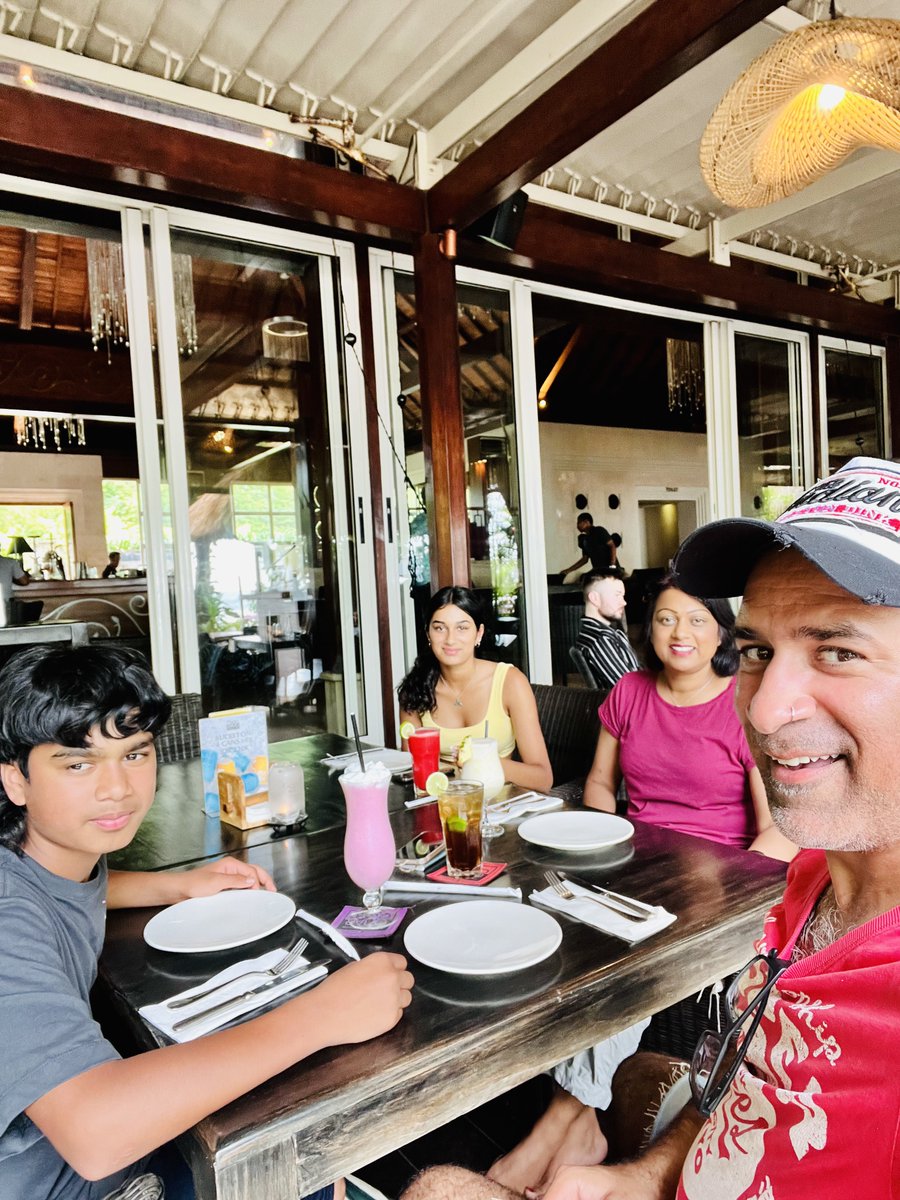 SupremeBeing tweet media