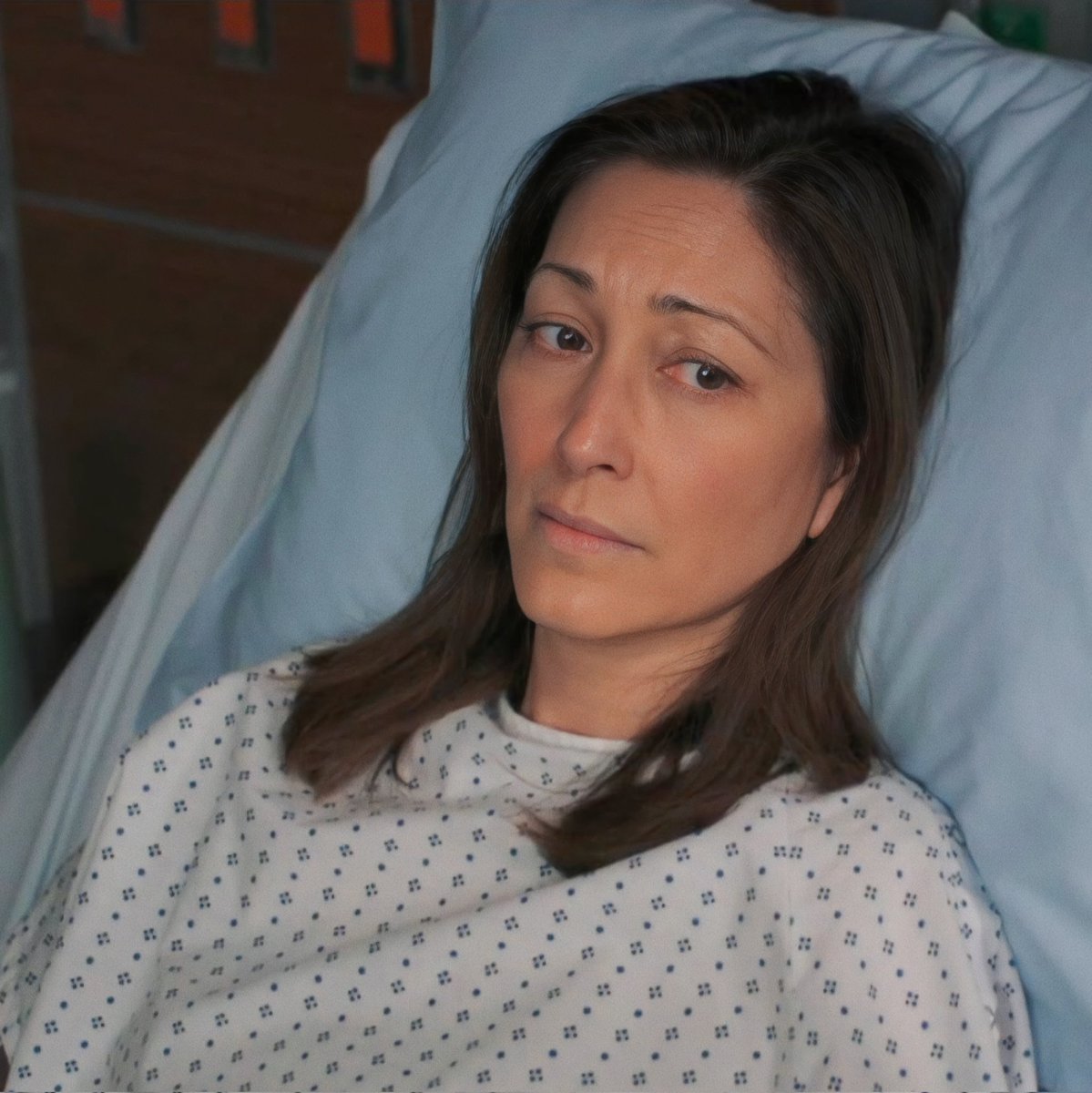 loveforcchang's tweet photo. "You’re paralyzed" 🥺😭
Just let me hug my boss and tell her that everything will be fine. She is one strong woman and I know she will get through this.❤️🙏🏼    

#TheGoodDoctor https://t.co/GzrwopRwbe