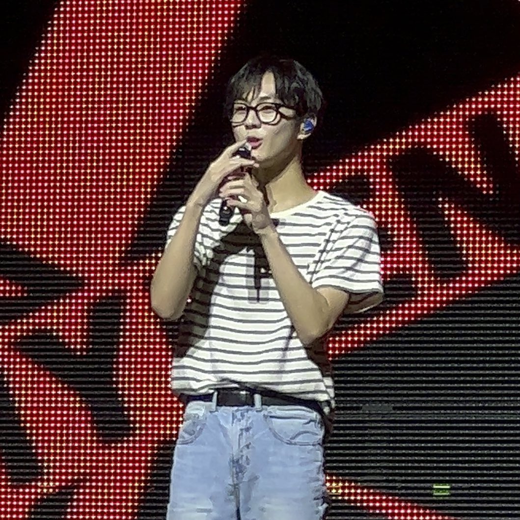 ไอเชี่ย จองวอนใส่แว่น 💔