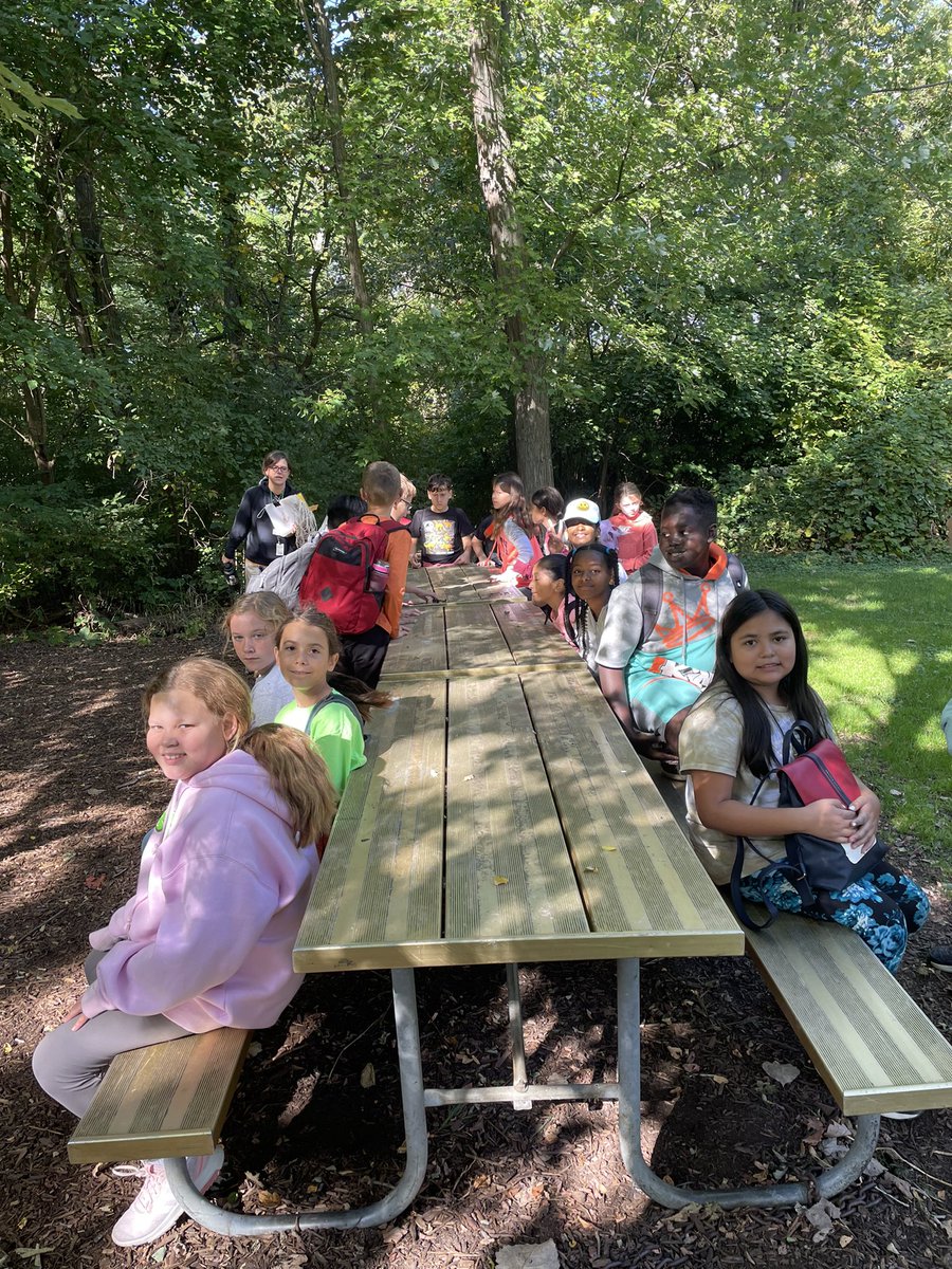 par_stamatoukos's tweet photo. Check out our 5th grade Mustangs in action on their field trip to Lincoln Marsh! They studied ecosystems and food webs during this multimodal experience. #YourCommunitySchools https://t.co/u5RkBP0tEF