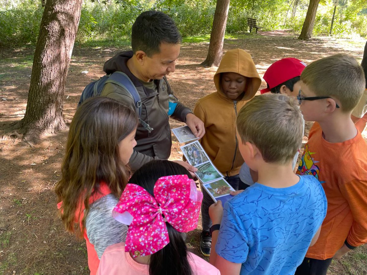 par_stamatoukos's tweet photo. Check out our 5th grade Mustangs in action on their field trip to Lincoln Marsh! They studied ecosystems and food webs during this multimodal experience. #YourCommunitySchools https://t.co/u5RkBP0tEF