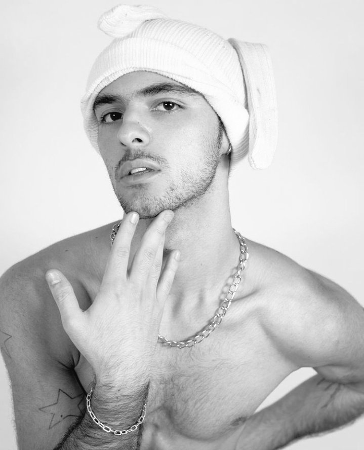 JoacoUpdates's tweet image. 🚨 MASIVA DE MENCIONES

Meta: 500 comentarios

Pueden poner imágenes, fotos o lo que quieran utilizando el # y el arroba de Joaquín (no se puede poner solo emojis, ni números solos) 

#JoaquinBondoni [@JoaquinBondoni]