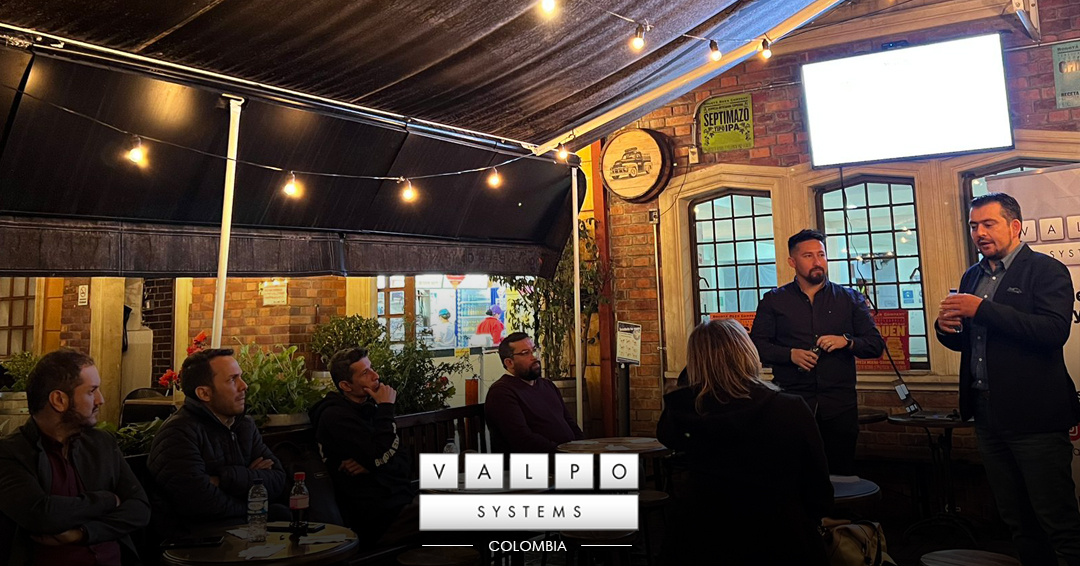 ValpoSystems's tweet photo. Comenzando nuestro Beer Testing en la BBC de Bogotá, Colombia.
#valposystems #bogota #colombia #beer #bbc #cerveza #beertesting https://t.co/Ig2UdjBkCA