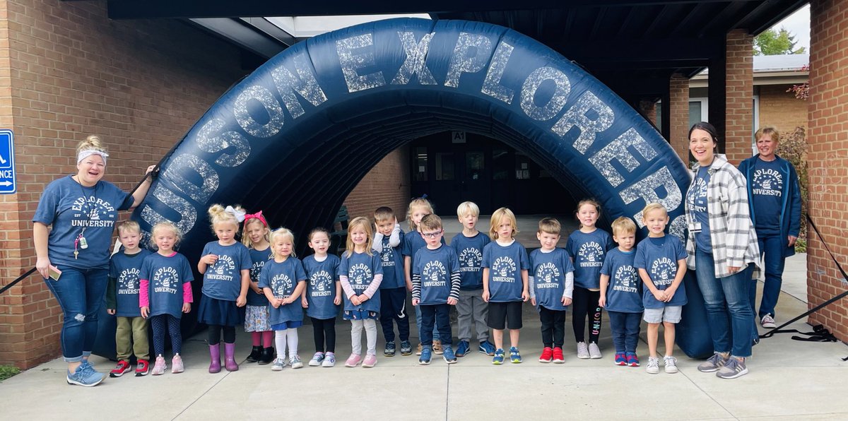 btrivelli's tweet photo. More pictures from the preschool walkathon! Thank you to all of our PTO volunteers!🎉 https://t.co/zMjK5j8lKe