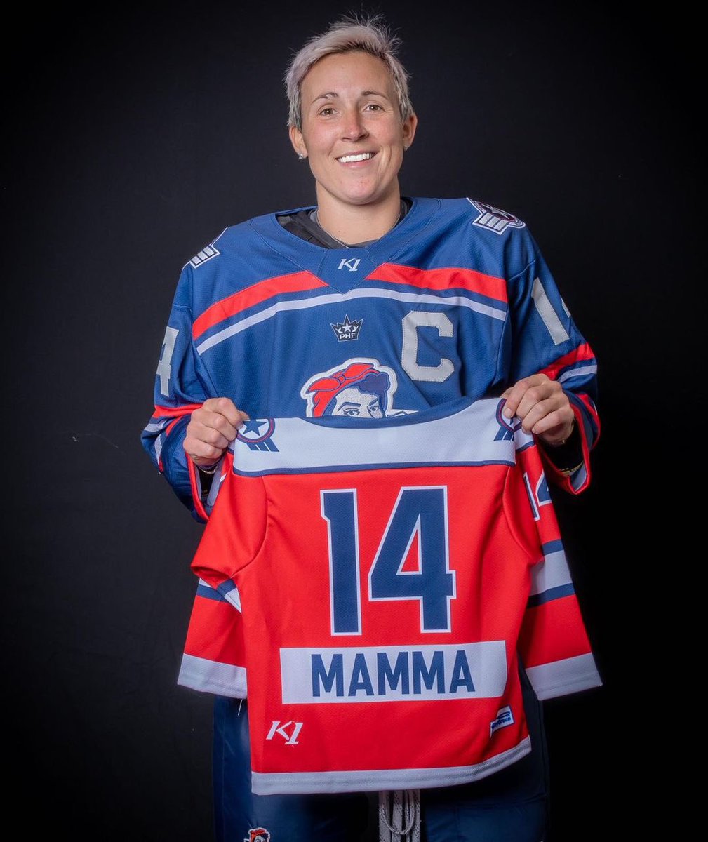 madison_packer_'s tweet photo. Thinking about changing the nameplate… who votes yes? #ProudMamma #MammaPack https://t.co/4nAe6fRHmw